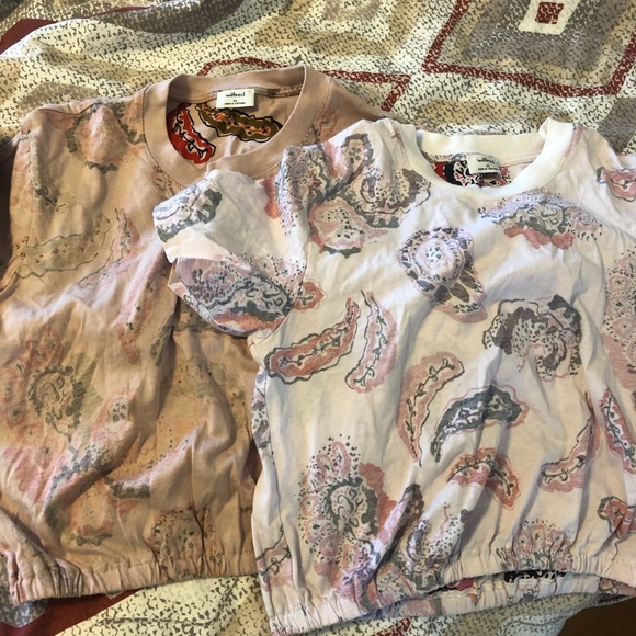 2 aritzia wilfred free piaf t shirts - Picture 4 of 4